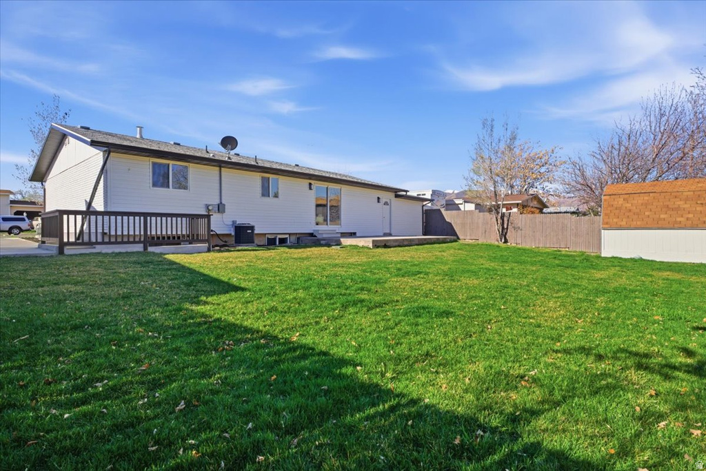 7034 W COPPERHILL DR West Valley City, UT 84128