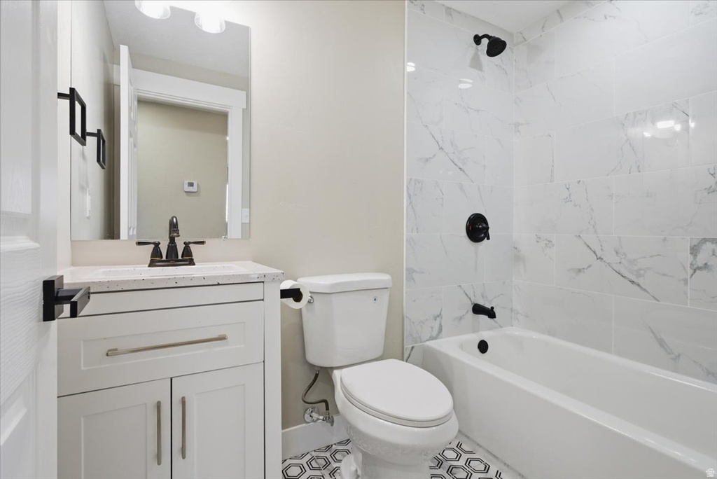 7034 W COPPERHILL DR West Valley City, UT 84128