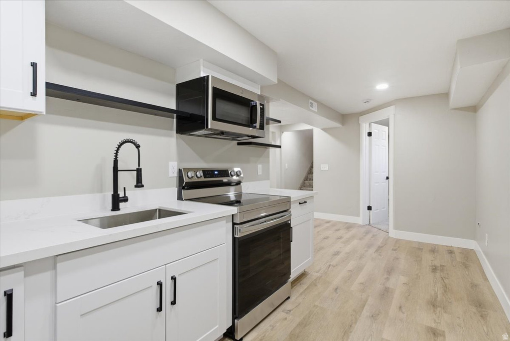 7034 W COPPERHILL DR West Valley City, UT 84128