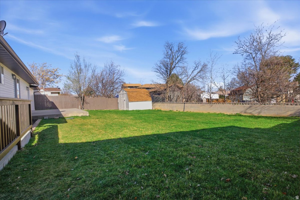 7034 W COPPERHILL DR West Valley City, UT 84128