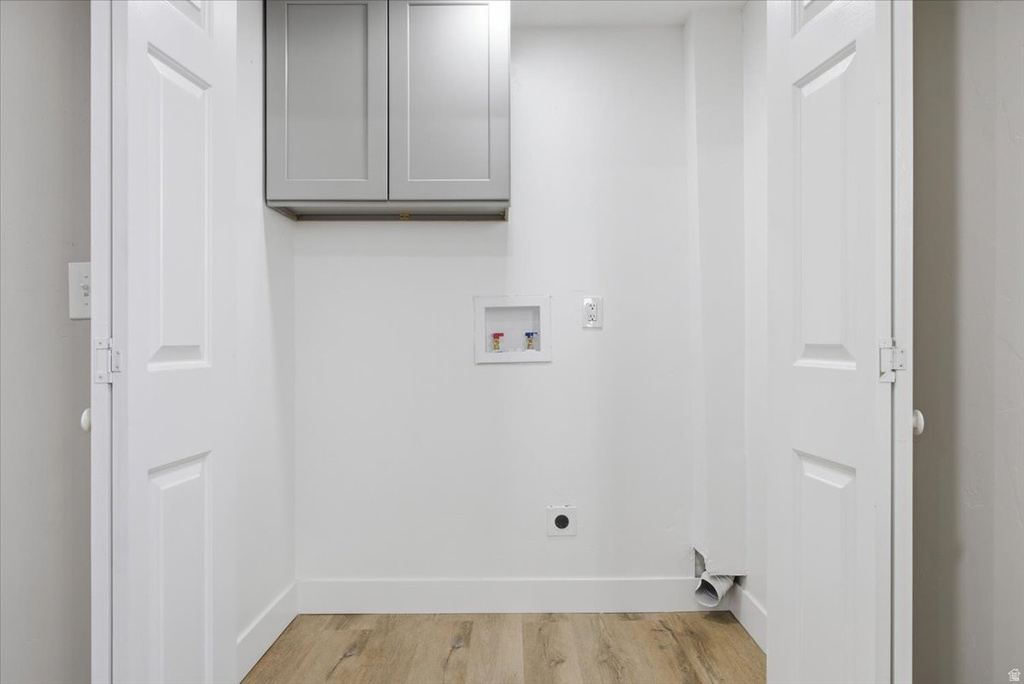 7034 W COPPERHILL DR West Valley City, UT 84128