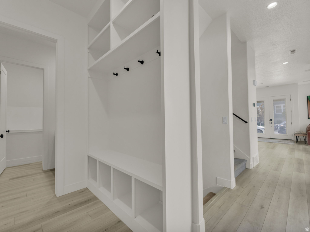 11609 S DORIAN DR South Jordan, UT 84009