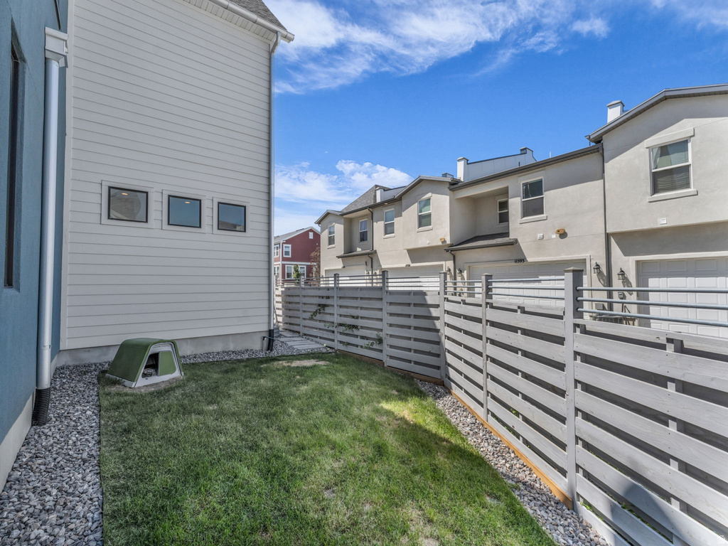 11609 S DORIAN DR South Jordan, UT 84009