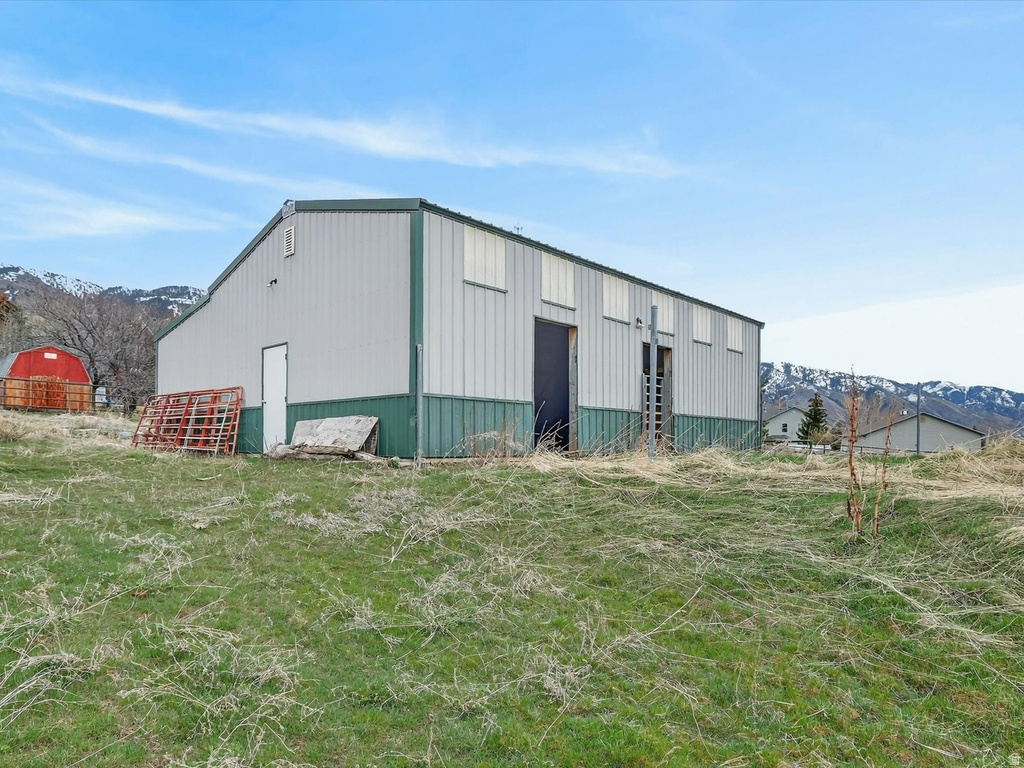 355 N 1100 E Hyde Park, UT 84318