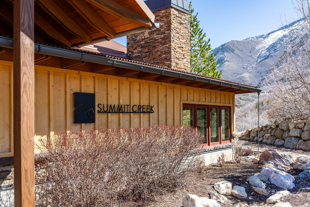 806 S SUMMIT CREEK DR Woodland Hills, UT 84653