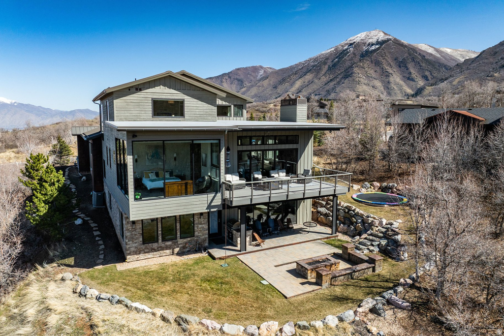 806 S SUMMIT CREEK DR Woodland Hills, UT 84653