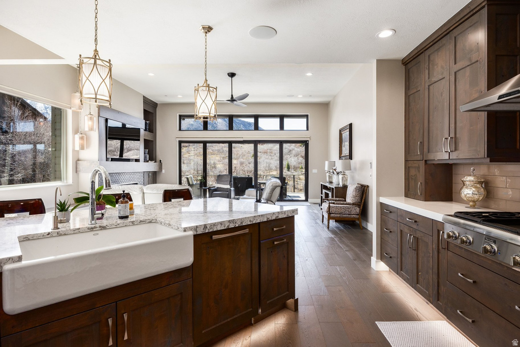 806 S SUMMIT CREEK DR Woodland Hills, UT 84653