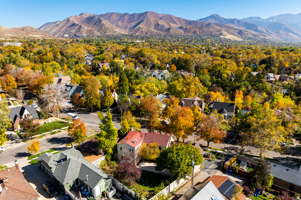 966 S DIESTEL RD Salt Lake City, UT 84105