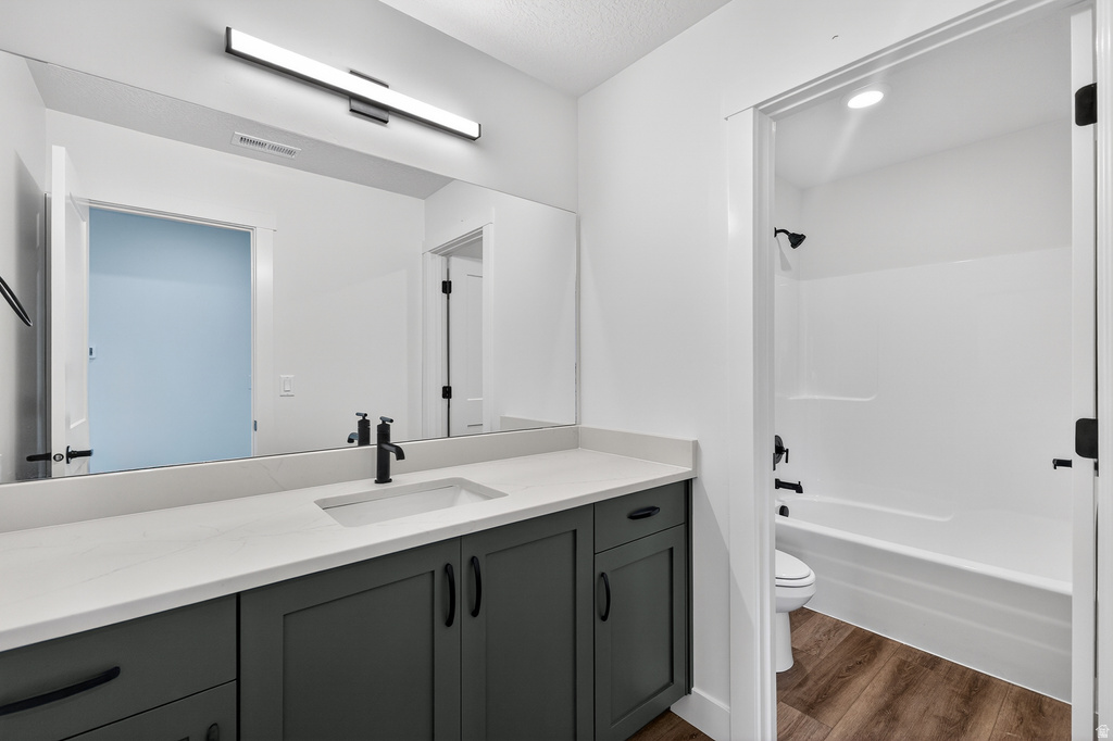 6387 S RAY DR #103 South Weber, UT 84405