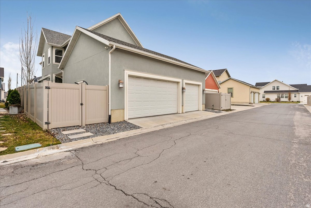 2052 W PHILLIPS ST Kaysville, UT 84037