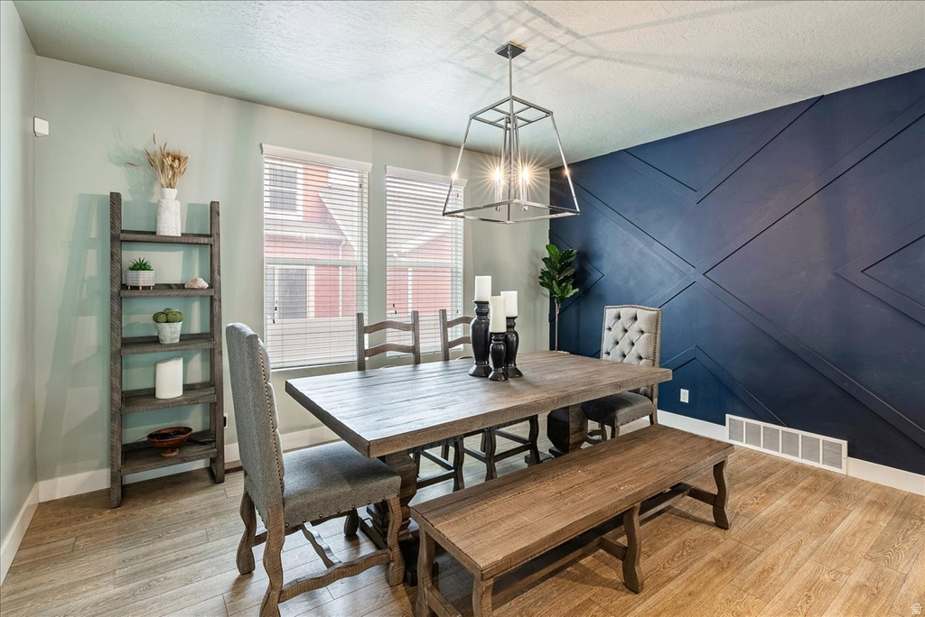 2052 W PHILLIPS ST Kaysville, UT 84037