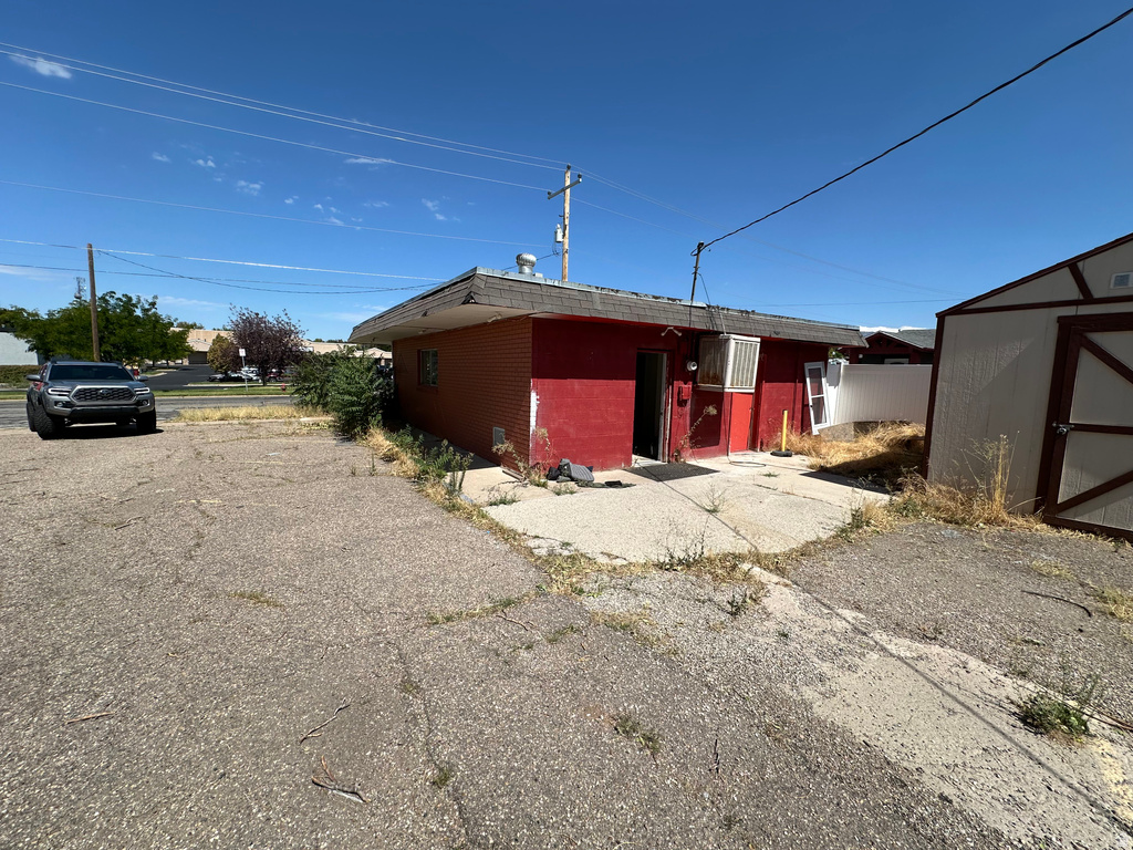 246 E 200 S Clearfield, UT 84015