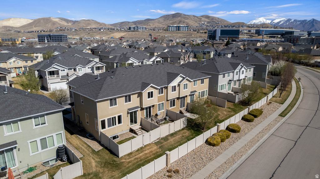 3209 W PRAIRIE GRASS DR Lehi, UT 84043