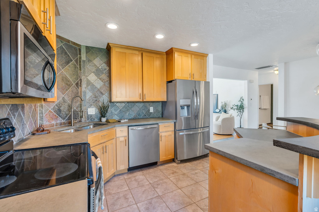 2848 S 2475 E Salt Lake City, UT 84109