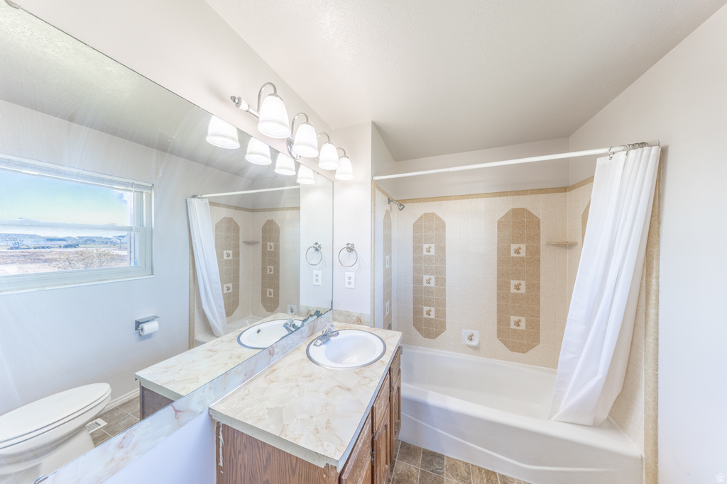 3389 W GORDON AVE Layton, UT 84041