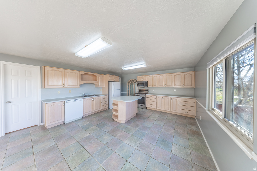 3389 W GORDON AVE Layton, UT 84041