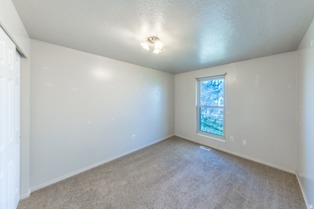 3389 W GORDON AVE Layton, UT 84041