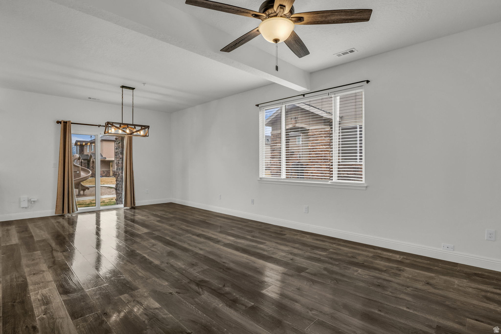 7077 S GREENSAND DR West Jordan, UT 84084