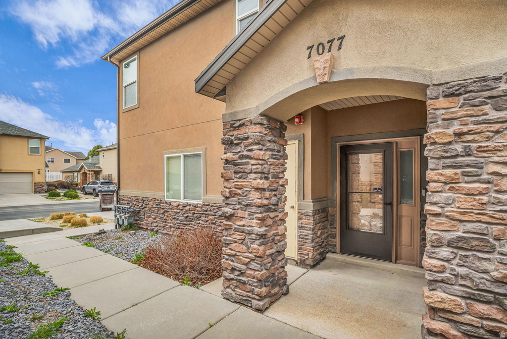7077 S GREENSAND DR West Jordan, UT 84084