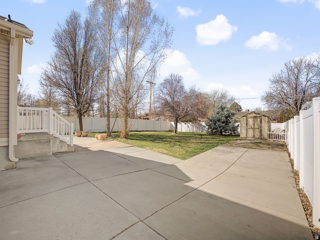 7914 S HARVEL DR Sandy, UT 84070