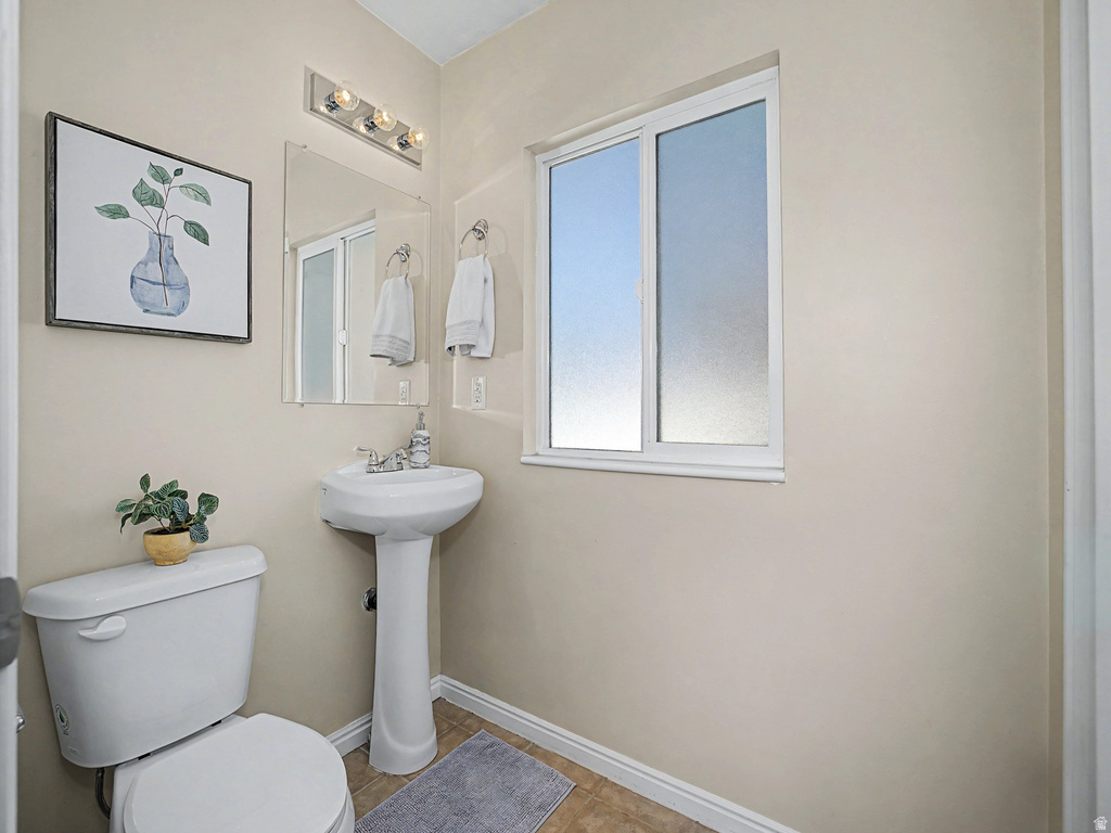 7914 S HARVEL DR Sandy, UT 84070