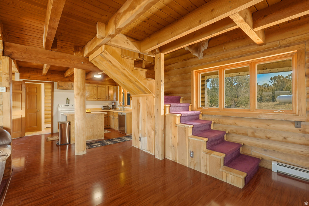 15718 N DEEP CREEK RD Lapoint, UT 84039