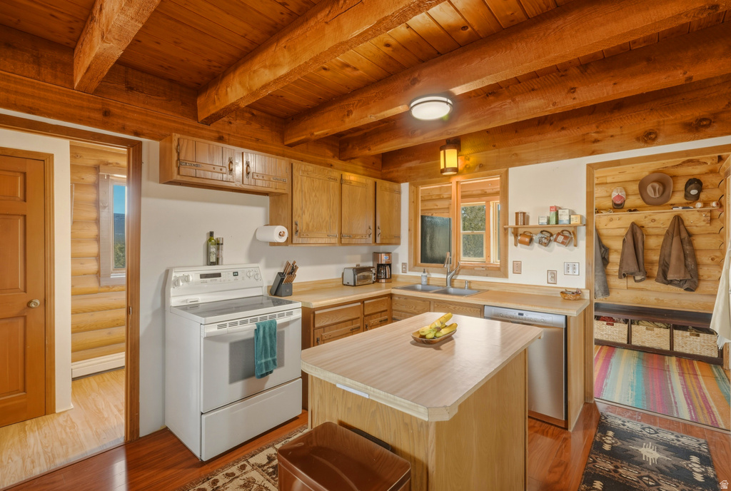 15718 N DEEP CREEK RD Lapoint, UT 84039