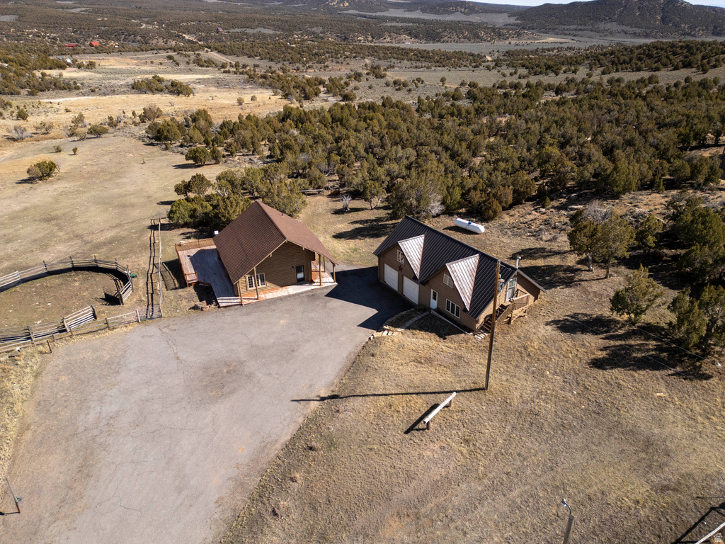 15718 N DEEP CREEK RD Lapoint, UT 84039