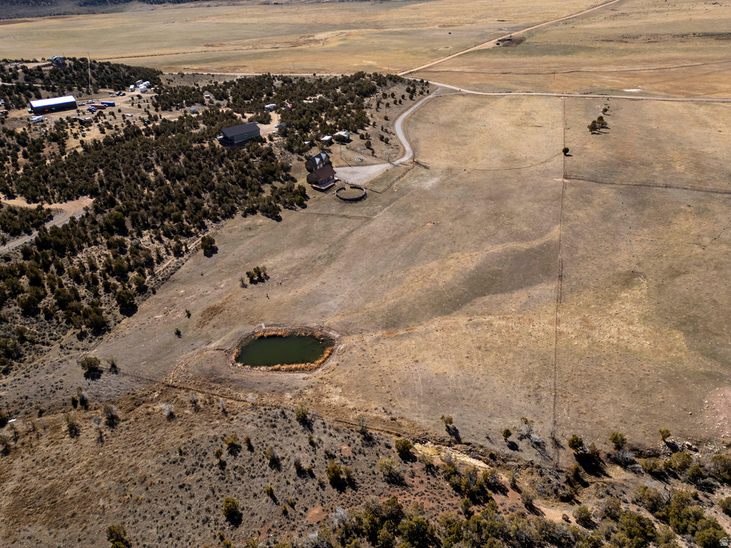 15718 N DEEP CREEK RD Lapoint, UT 84039