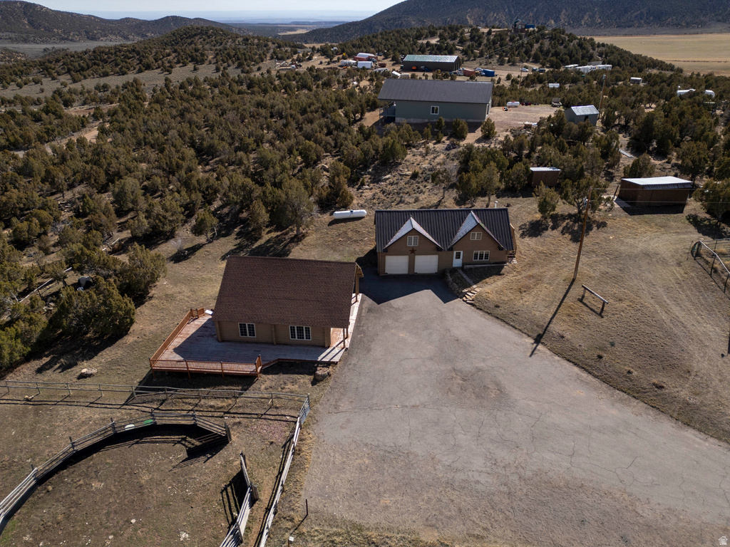 15718 N DEEP CREEK RD Lapoint, UT 84039