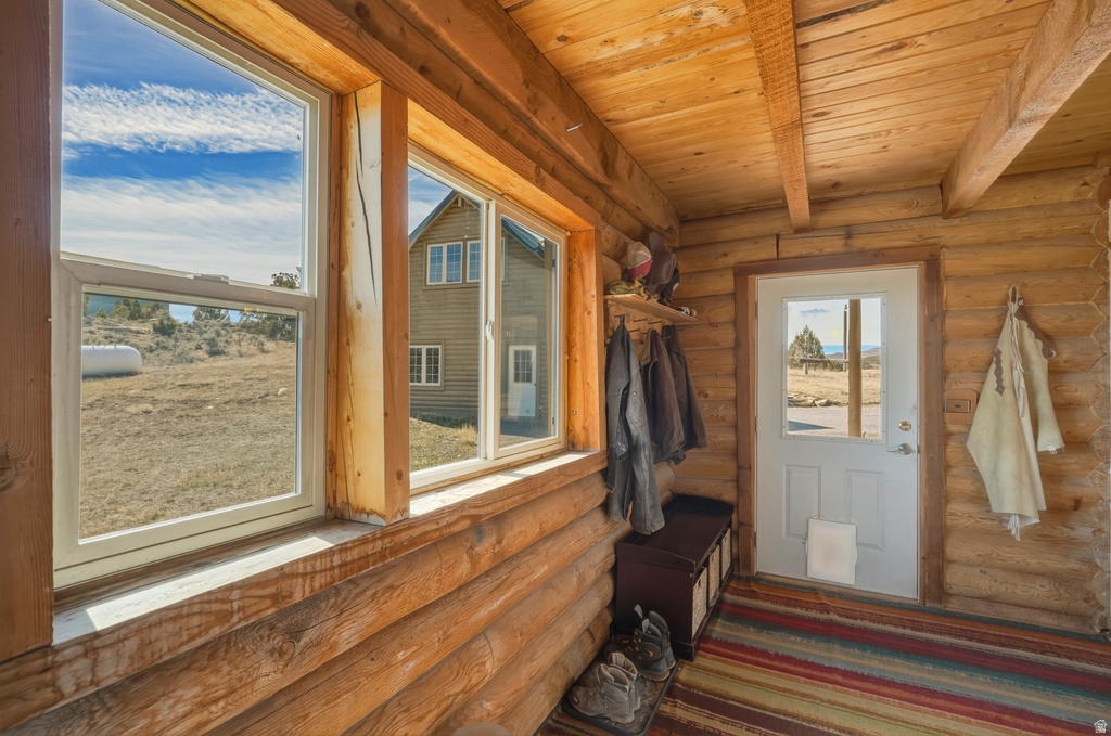 15718 N DEEP CREEK RD Lapoint, UT 84039