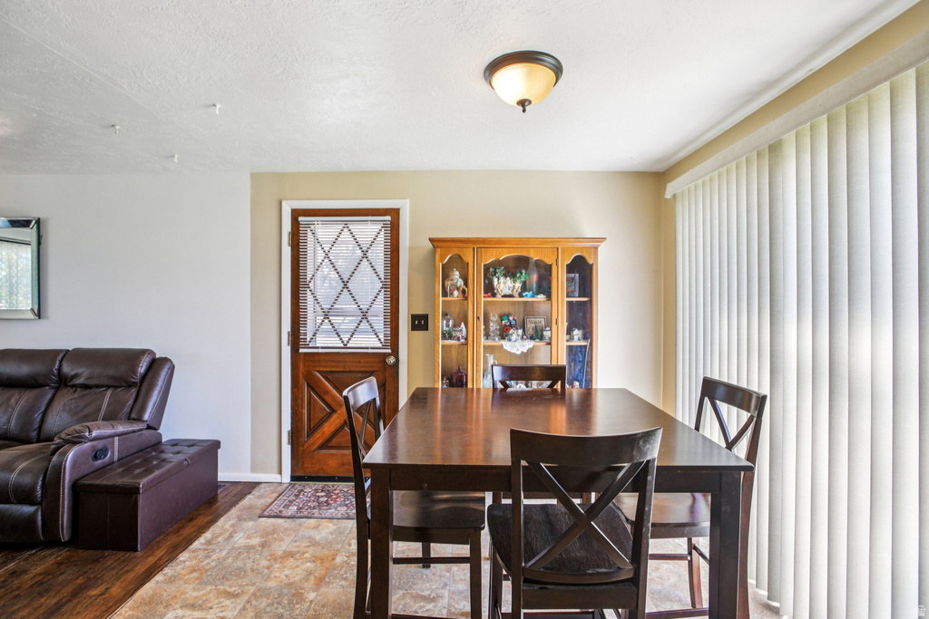 5345 W 4000 S Hooper, UT 84315