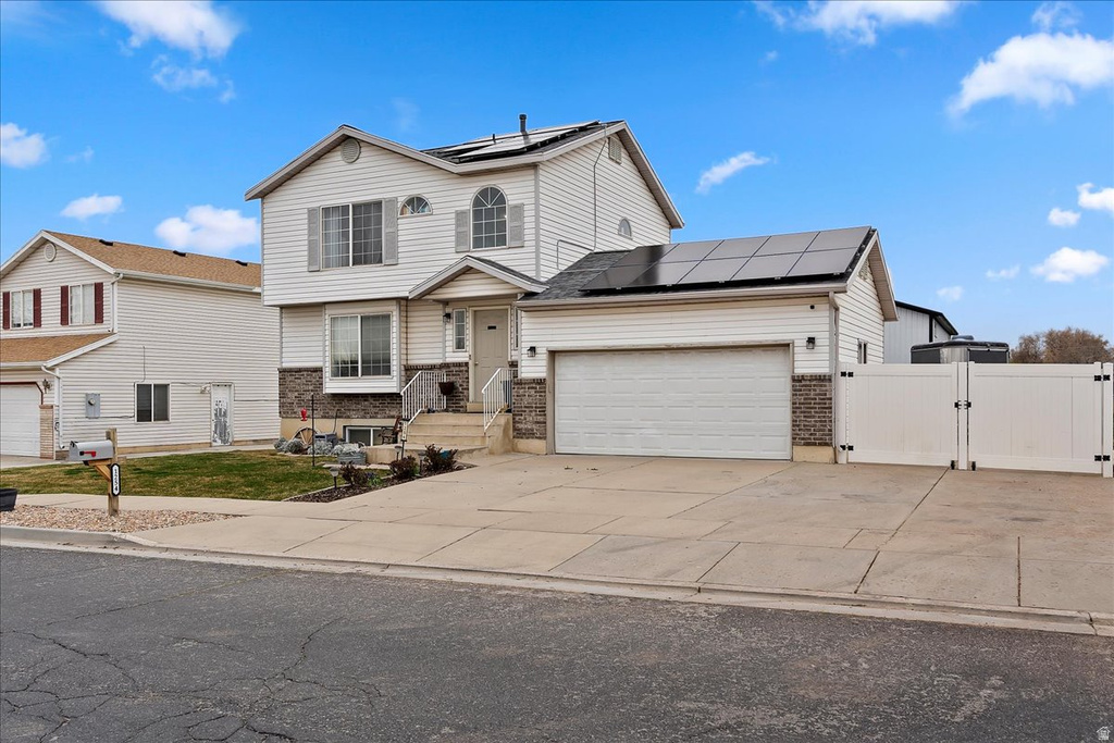 1254 W 725 N Clinton, UT 84015