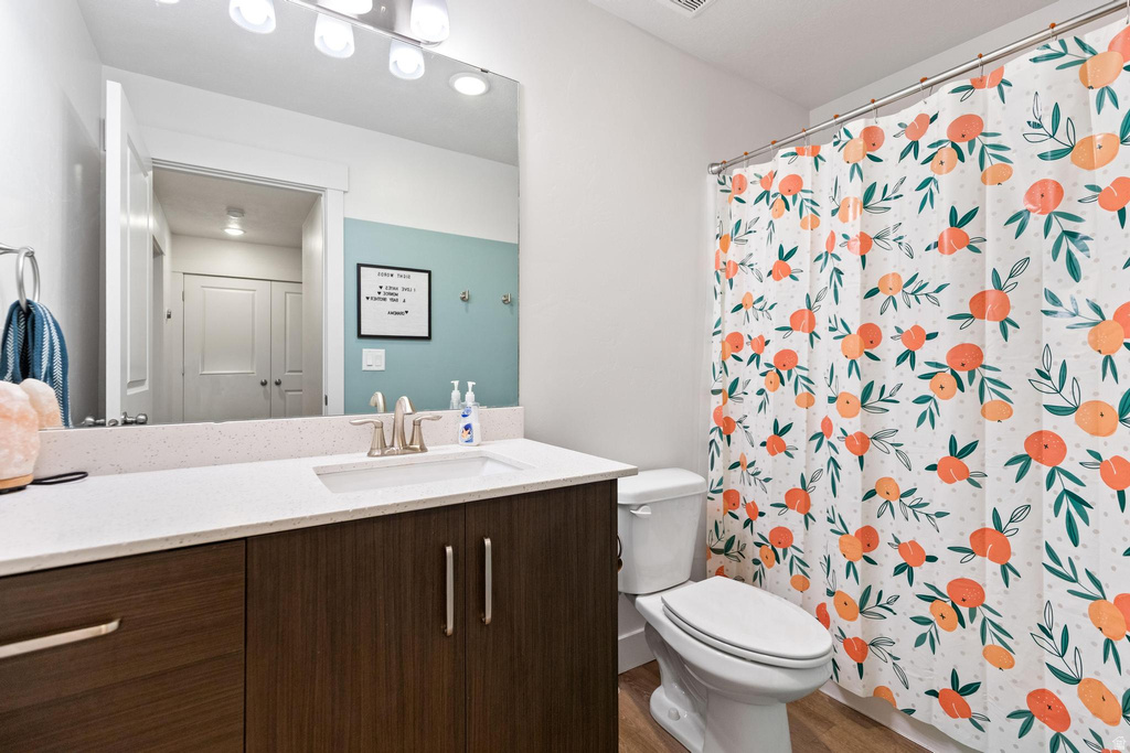 1556 E 460 S Hyrum, UT 84319