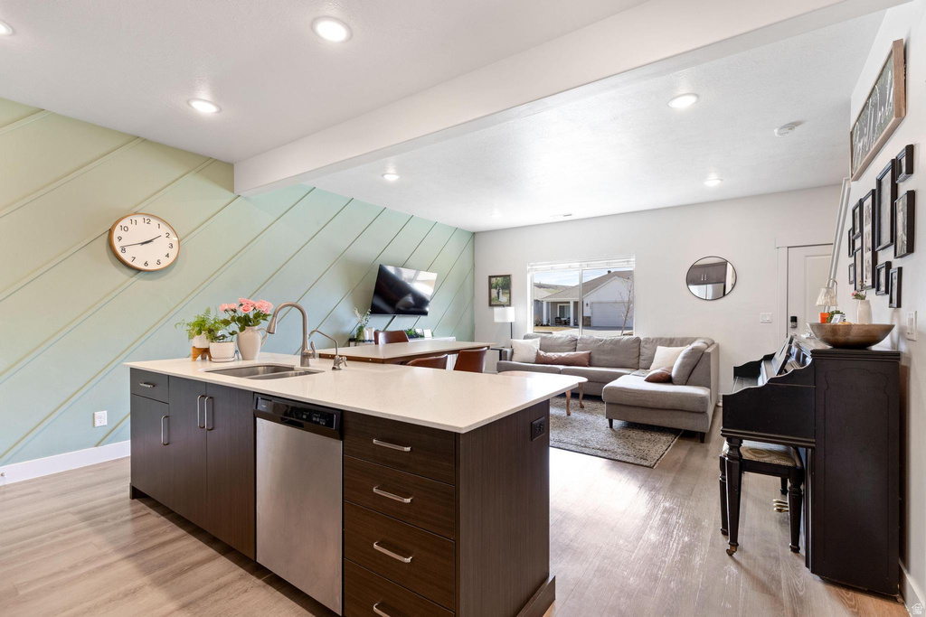 1556 E 460 S Hyrum, UT 84319