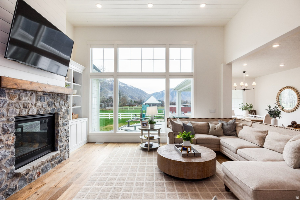 594 E 1000 N Mapleton, UT 84664