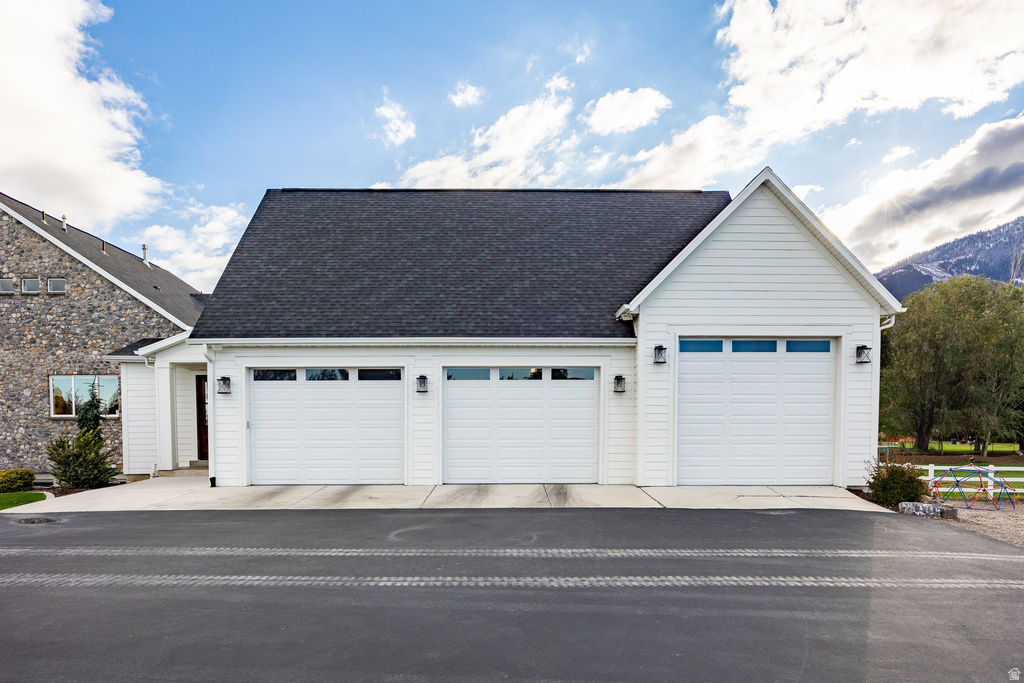 594 E 1000 N Mapleton, UT 84664