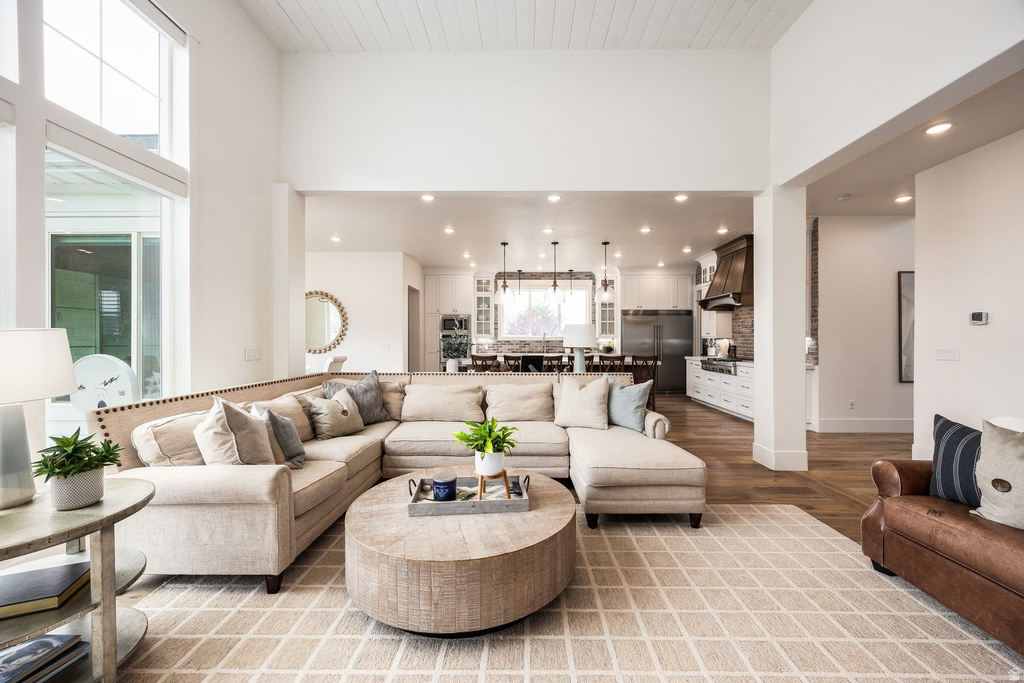 594 E 1000 N Mapleton, UT 84664