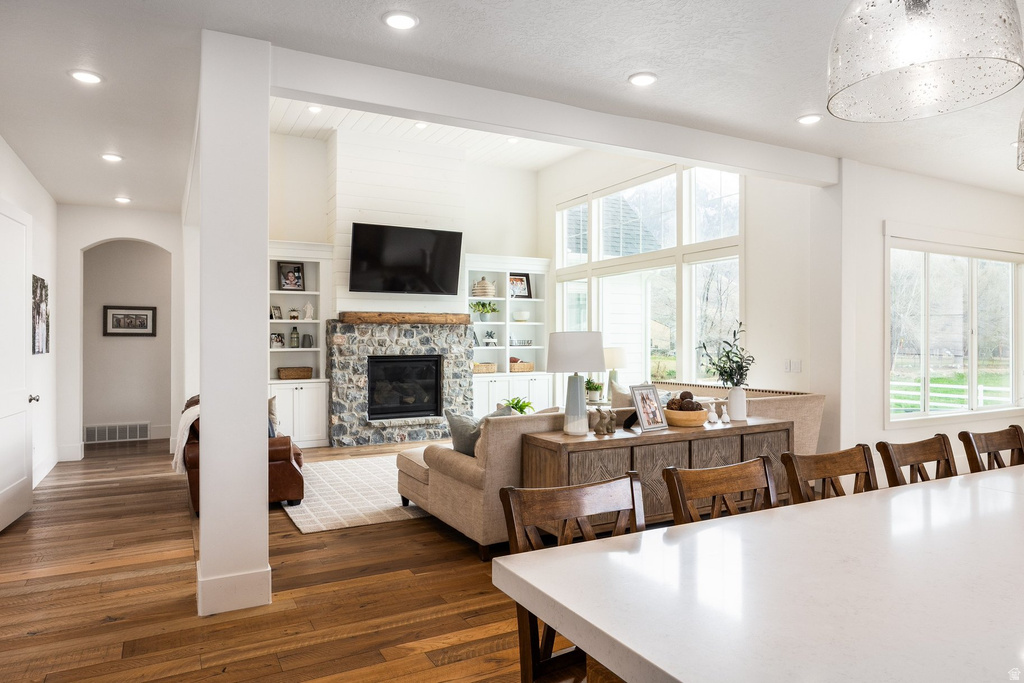 594 E 1000 N Mapleton, UT 84664