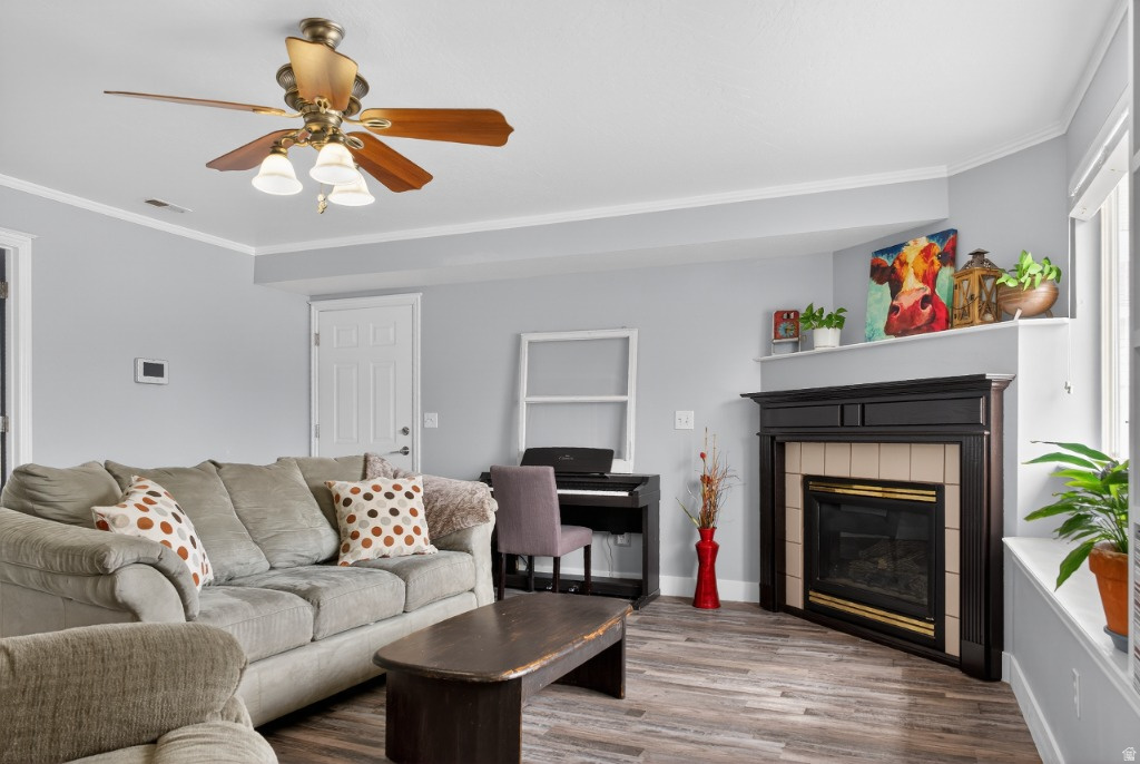 2487 W LUSTERPOINTE LN West Jordan, UT 84088