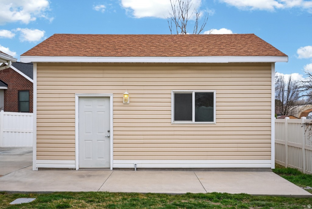 2487 W LUSTERPOINTE LN West Jordan, UT 84088