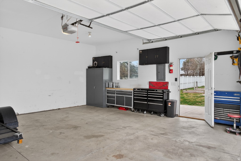 2487 W LUSTERPOINTE LN West Jordan, UT 84088