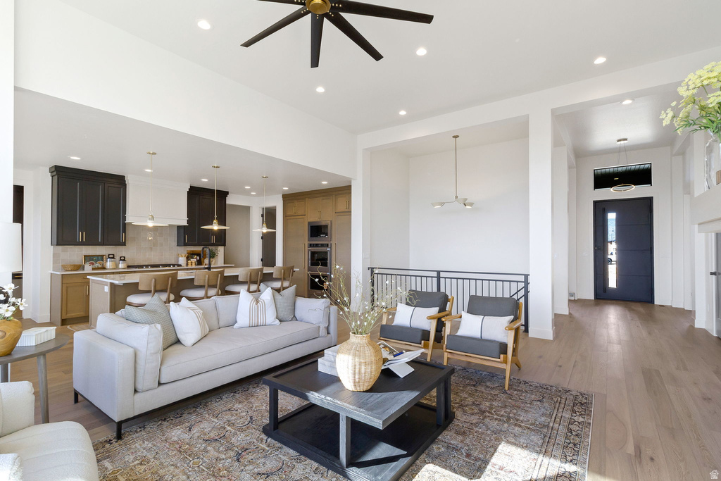 538 S 1400 W Farmington, UT 84025