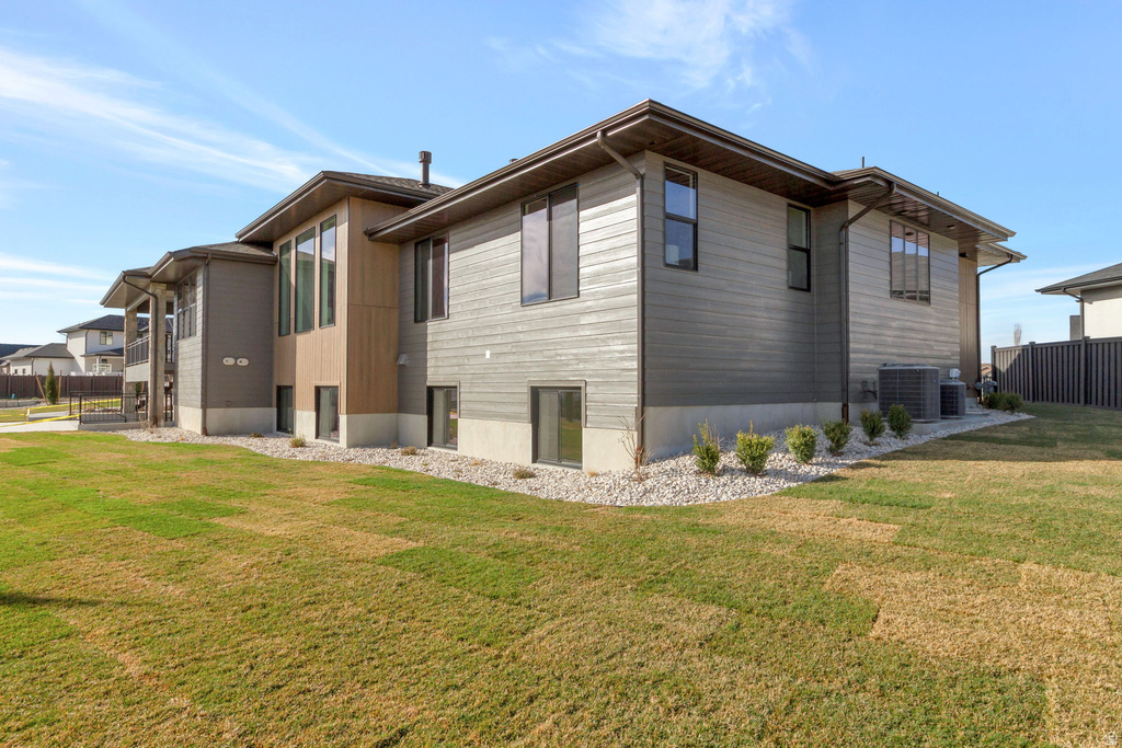 538 S 1400 W Farmington, UT 84025