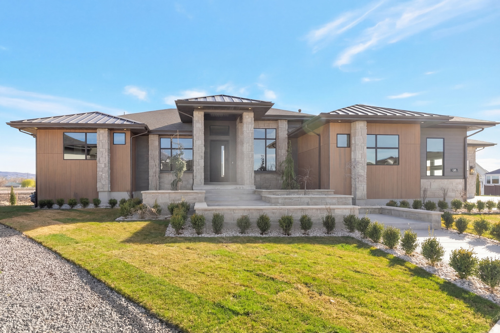 538 S 1400 W Farmington, UT 84025