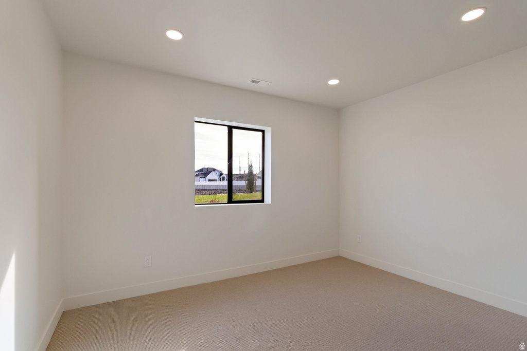 538 S 1400 W Farmington, UT 84025