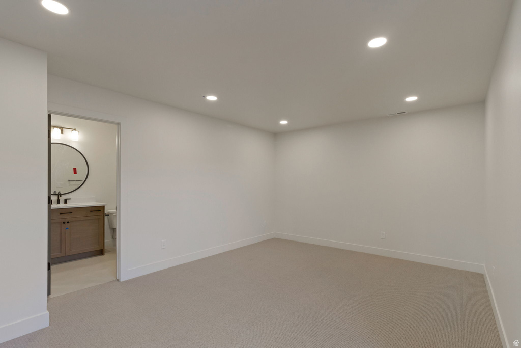 538 S 1400 W Farmington, UT 84025