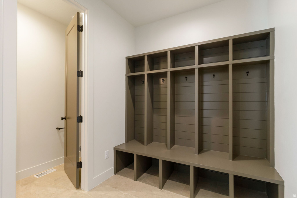 538 S 1400 W Farmington, UT 84025