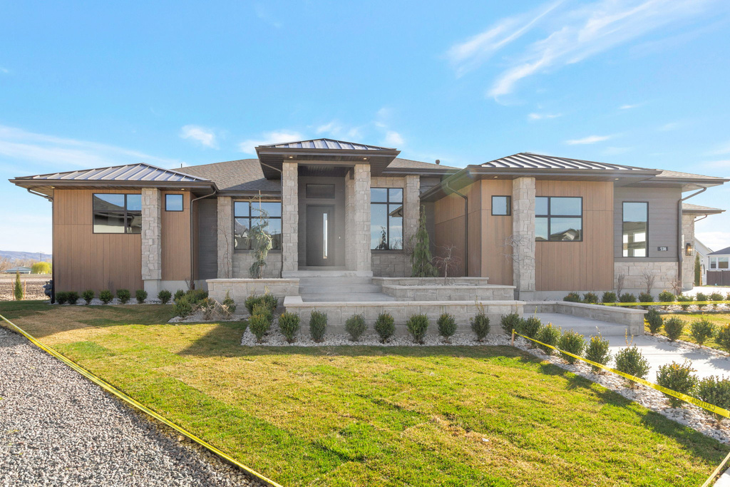 538 S 1400 W Farmington, UT 84025