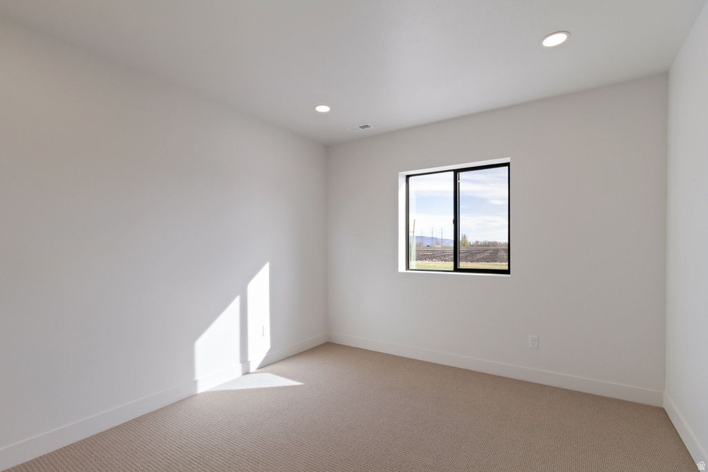 538 S 1400 W Farmington, UT 84025